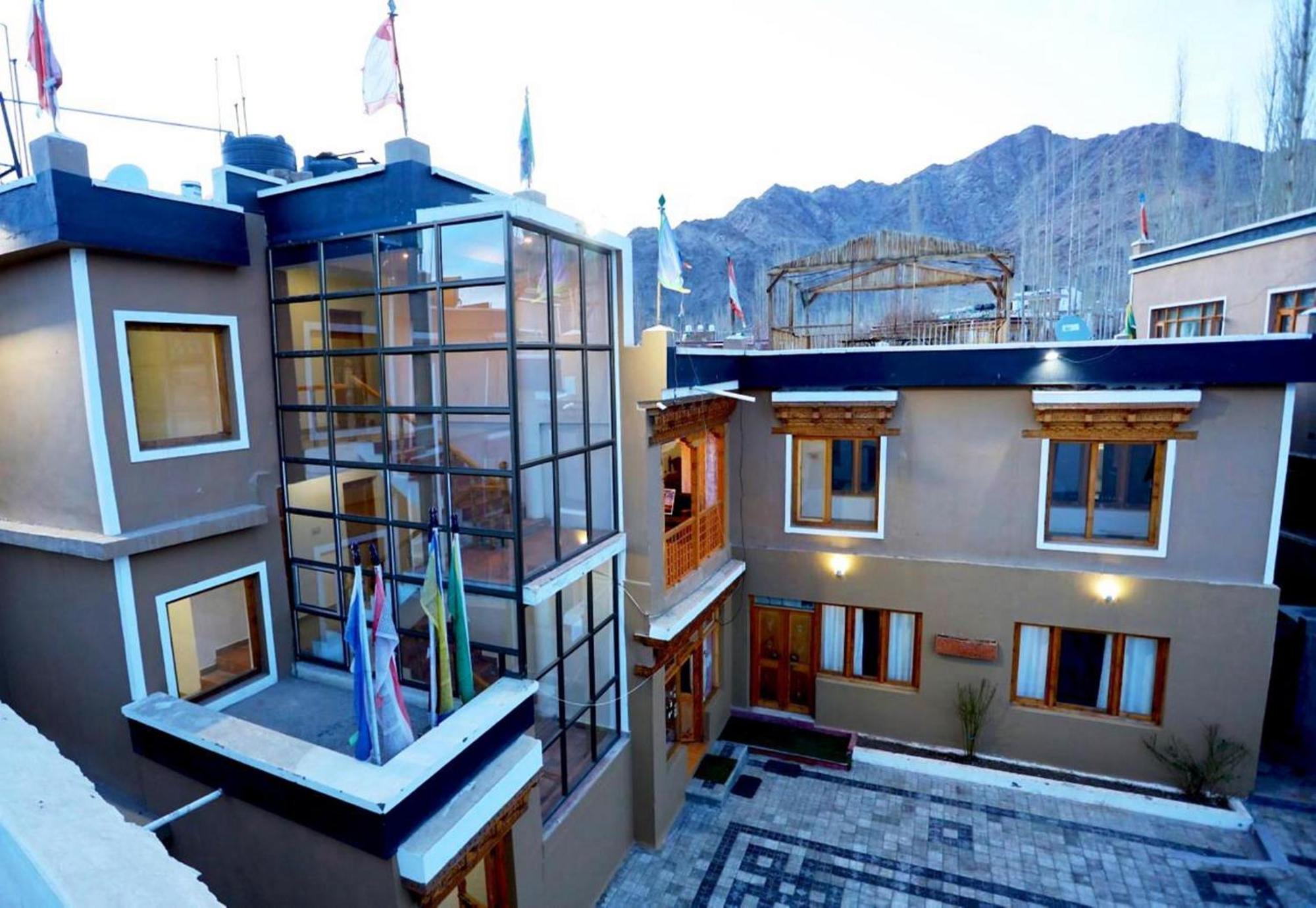 Tih Hotel Jorchung Leh Kültér fotó